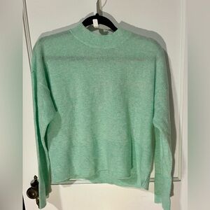 NWT Brodie Elegant Mint Women's Turtleneck Sweater